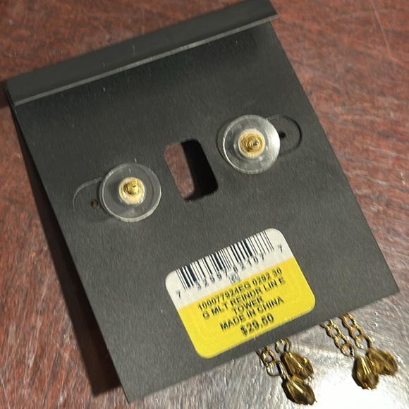 NWT international concepts Reindeer Earrings Style - Picture 5 of 5